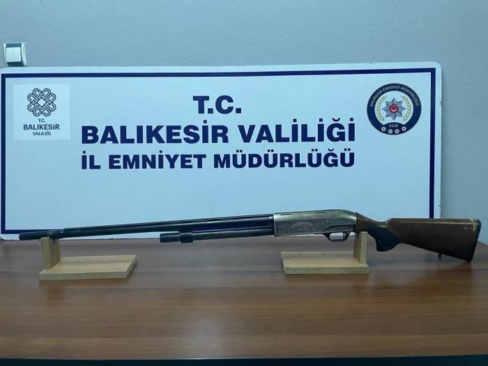 Balıkesir’de 15 Şahsa Gözaltı