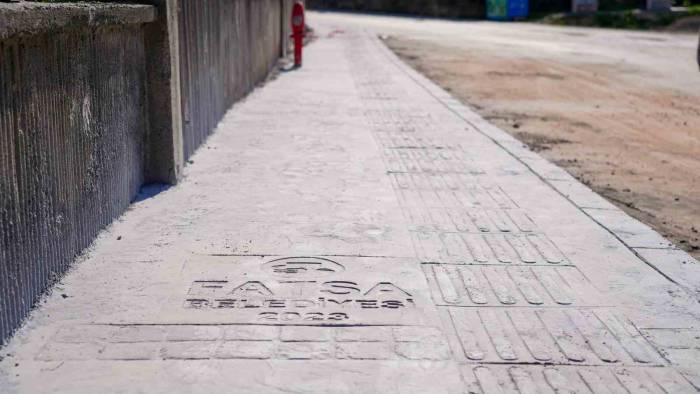 Fatsa’da 53 Bin Metrekare Baskı Beton Kaldırım Çalışması