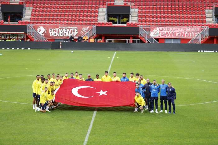 Fenerbahçe, Twente Maçına Hazır