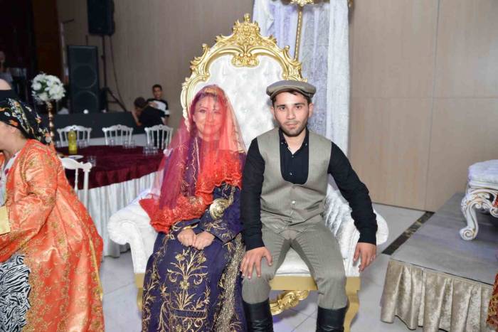 Balıkesir Kına Gecesi Gün Yüzüne Çıktı