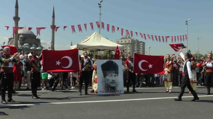 Kayseri’de 30 Ağustos Coşkuyla Kutlandı