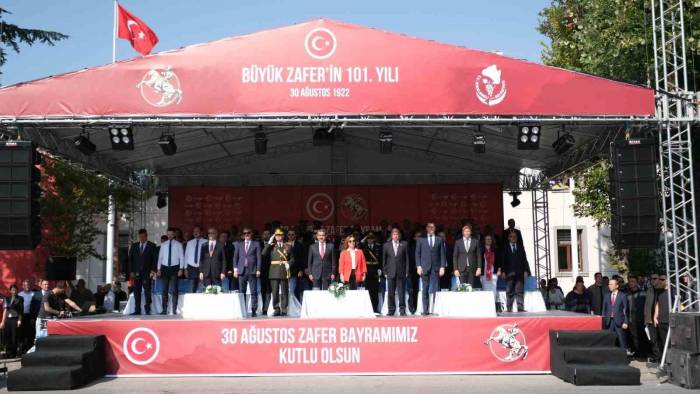Kırklareli’nde 30 Ağustos Zafer Bayramı’nın 101. Yıl Dönümü Törenlerle Kutlandı
