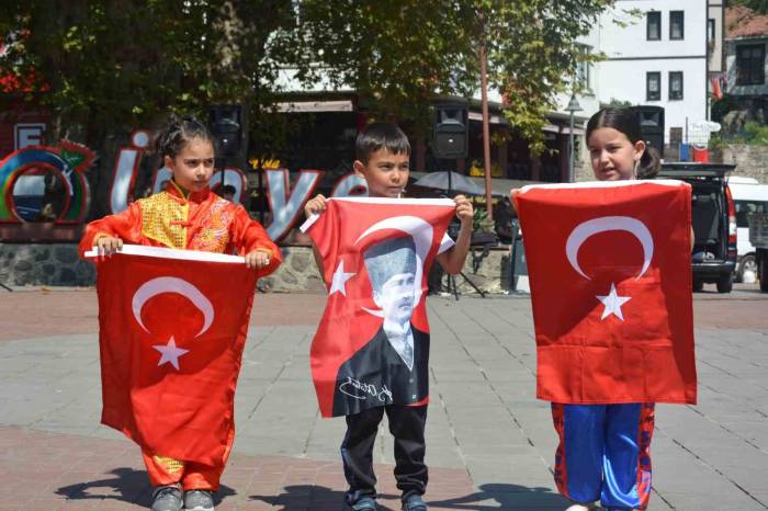 Zaferin 101’inci Yılı Ünye’de Coşkuyla Kutlandı