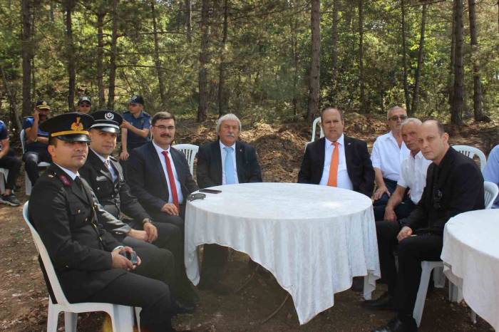 Osmaneli ‘De 30 Ağustos Zafer Bayramı Kutlamaları Çerçevesinde Şehitler İçin Dua Edildi