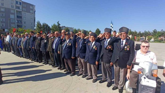 Bafra’da 30 Ağustos Zafer Bayramı Kutlandı