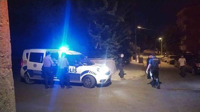 Husumetlisine Pompalı Tüfekle Ateş Etti