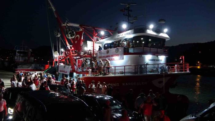 Ordu’da Balıkçılar Törenle Denize Uğurlandı