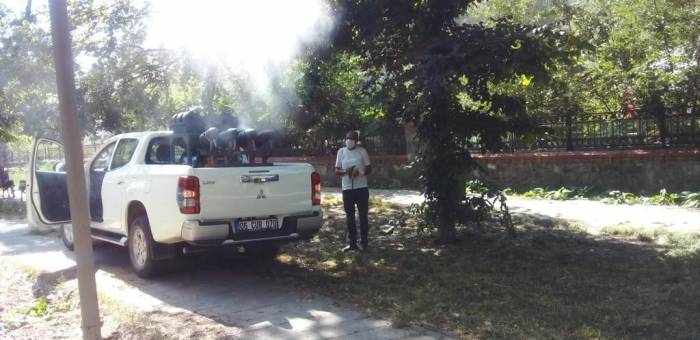 Kars Belediyesi’nden İlaçlama Çalışması