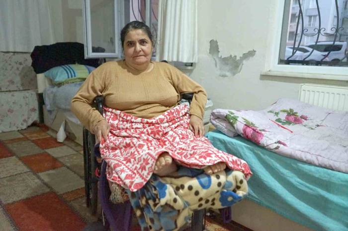 Tadilat Sebebiyle Evden Çıkartılacak Olan Engelli Kadın, Ev Bulamazsa Sokakta Kalacak