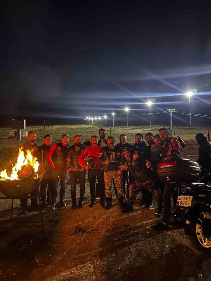 Kayseri’de Motosikletliler Zirvede Buluştu