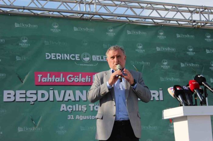Bakan Bak: "Alman, İngiliz Mühendisi Yapar Diyen Değil, ’ben Yaparım’ Diyen Türk Gençlerine İhtiyacımız Var"