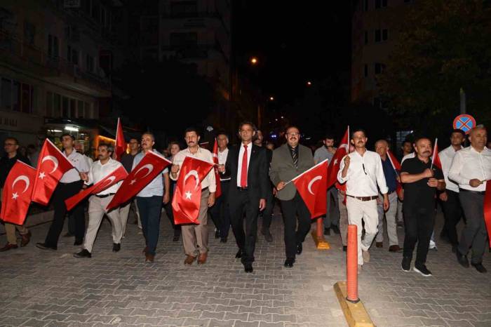 Demirci’de 90’lar Şöleni