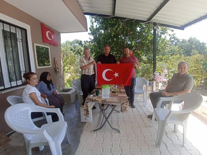 Şehit Ailesini Duygulandıran Ziyaret