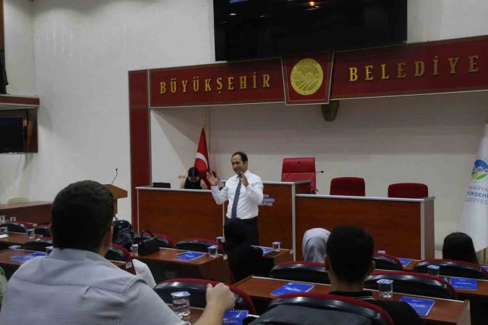 Sakarya Büyükşehir Geleceğin Girişimcilerini Yetiştiriyor