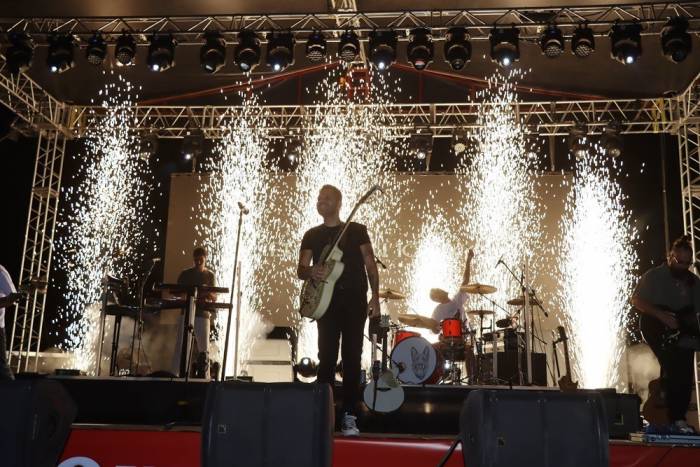 Emir Can İğrek Konserini Binlerce Yalovalı İzledi