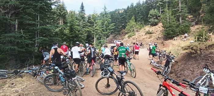 Bisiklet Sporcuları Zirve İçin Yarıştı