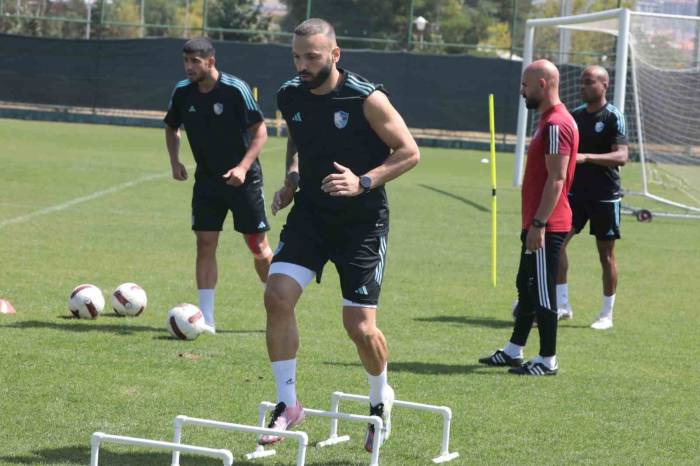 Erzurumspor Ligde Galibiyeti Olmayan 5 Takımdan Biri