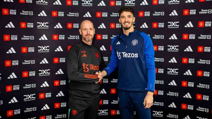 Altay Bayındır, Resmen Manchester United’da