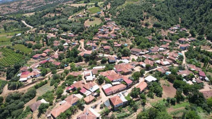 Yağmurlar Mahallesi’nde 13 Milyonluk Yatırımında Üstyapı Başladı