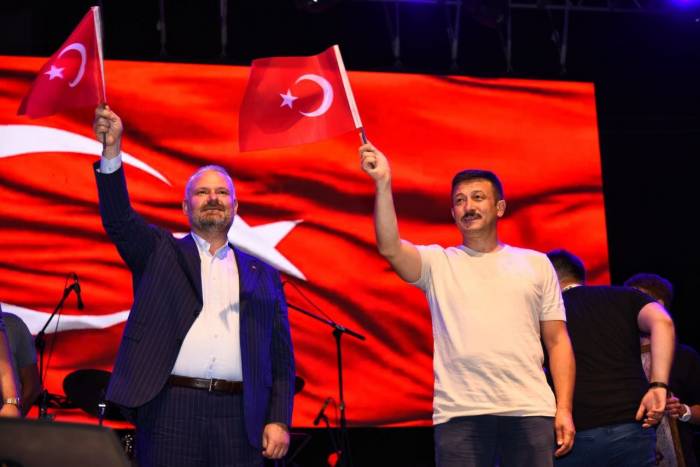 Koyundere’de Zafer Konserleri