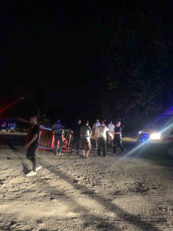 Motosiklet İle Patpat Çarpıştı: 2 Yaralı