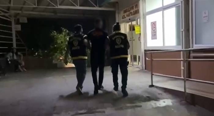 Ağaçta Meşaleli Şov Karakolda Son Buldu
