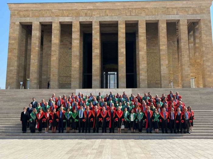 Yargıtay Üyelerinden Anıtkabir’e Ziyaret