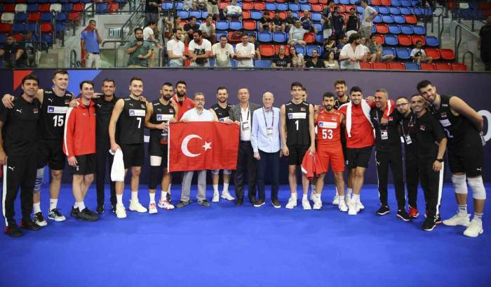 Filenin Efeleri, Cev Avrupa Voleybol Şampiyonası’nda İlk Galibiyetini Aldı