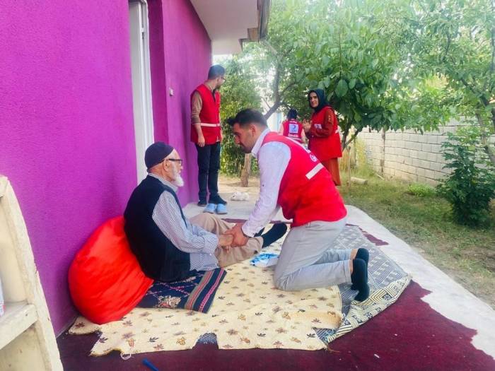 Kızılay’dan Doğubayazıt’ta Asırlık Çınarlara Ziyaret