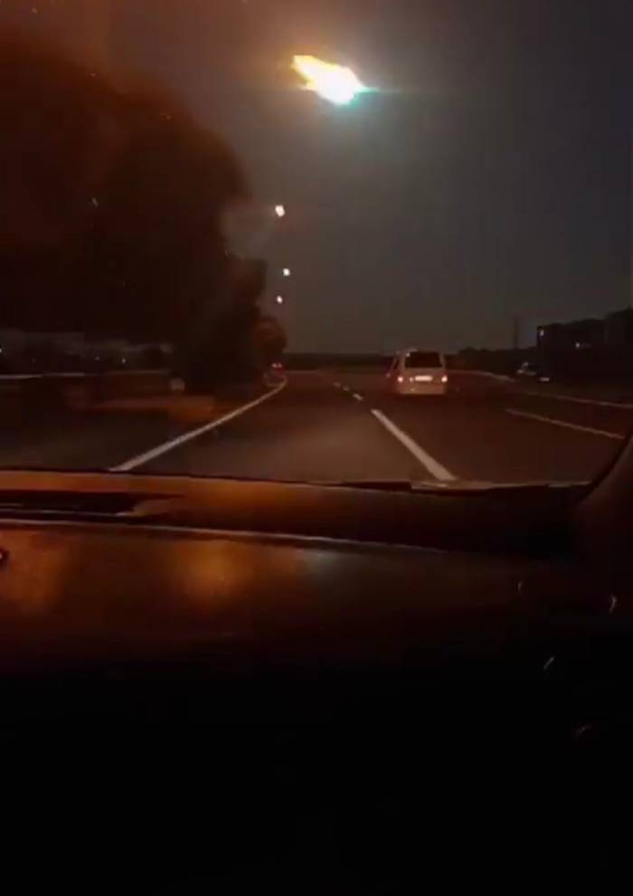 Gökyüzünde Heyecanlandıran Görüntü: Elazığ’da Meteor Düştü İddiası