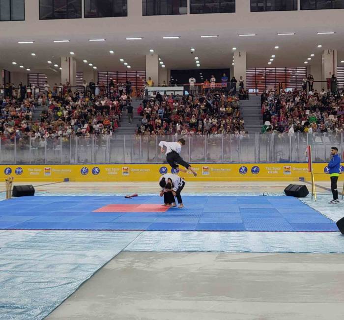 Bakan Bak: "En Büyük Hedefimiz Ve Mücadelemiz Bağımlılıkla, Uyuşturucu İle Mücadele"