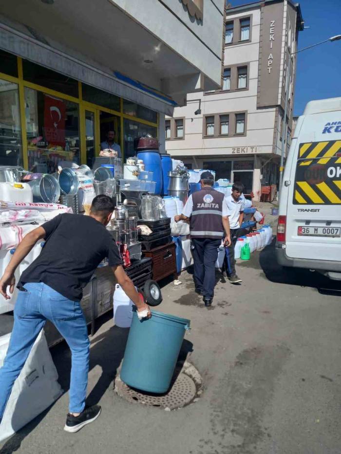 Kars’ta Kaldırım İşgallerine Çözüm Bulunmuyor