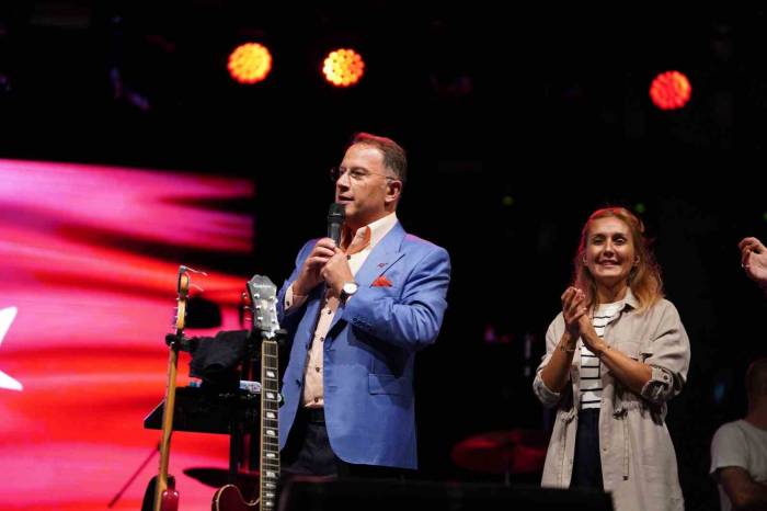 Beylikdüzü Barış Ve Sevgi Buluşmaları’nın Dördüncü Günü De Dopdolu Geçti