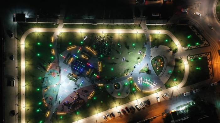 "Ajan Kedi" Açık Hava Sinema Gösterimi Yoğun İlgi