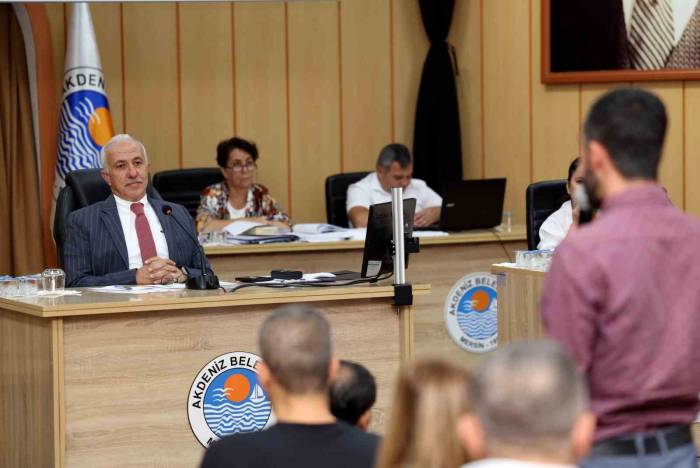 Gültak, Yeniden Aday Adayı Olduğu Açıkladı