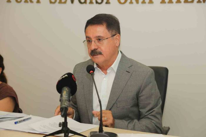 Atakum’da ’ek Bütçe’ Maddesi Komisyona Havale Edildi