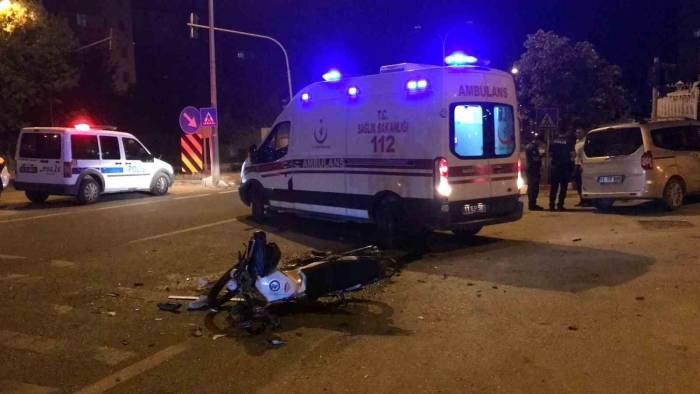 Bilecik’teki Trafik Kazasında Ağır Yaralanan Genç Hayatını Kaybetti