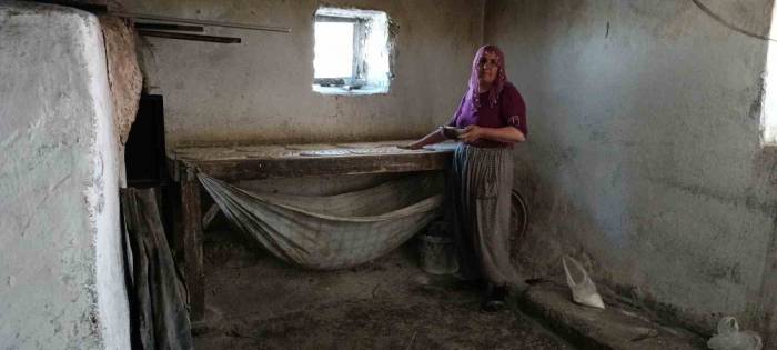 Diyarbakır’da 25 Yıldır Ekmek, Taş Fırında Kadın Elinden Çıkıyor