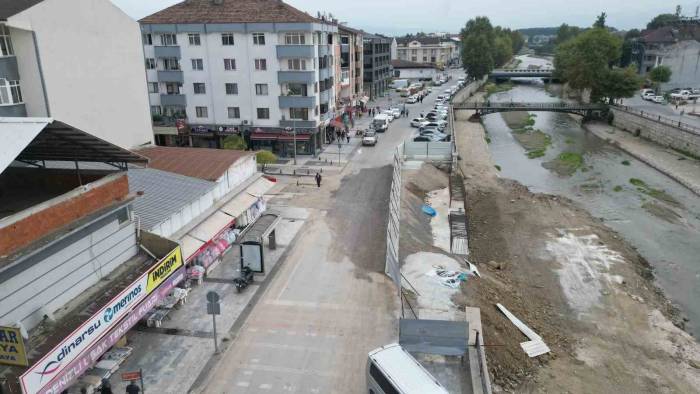Mimar Sinan Caddesi Trafiğe Açıldı