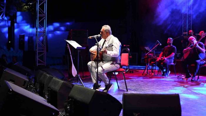 Aşık Veysel Bursa’da Türküleriyle Anıldı