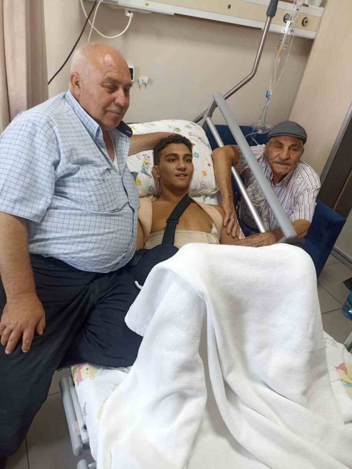 Kazada Yaralanan Milli Güreşçi Beytullah Normal Odaya Alındı