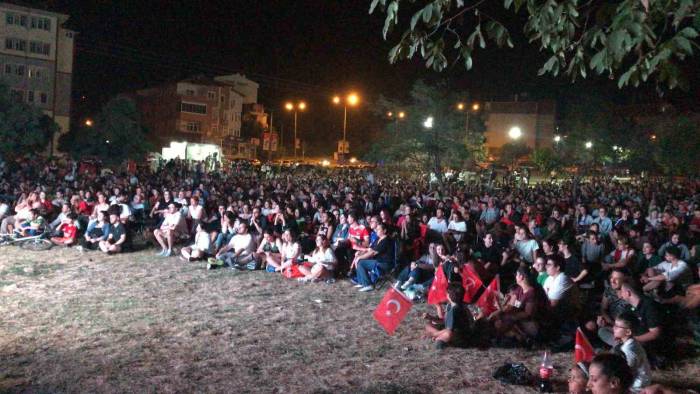 Millilerin, Avrupa Şampiyonluğu Edirne’de Coşkuyla Kutlandı