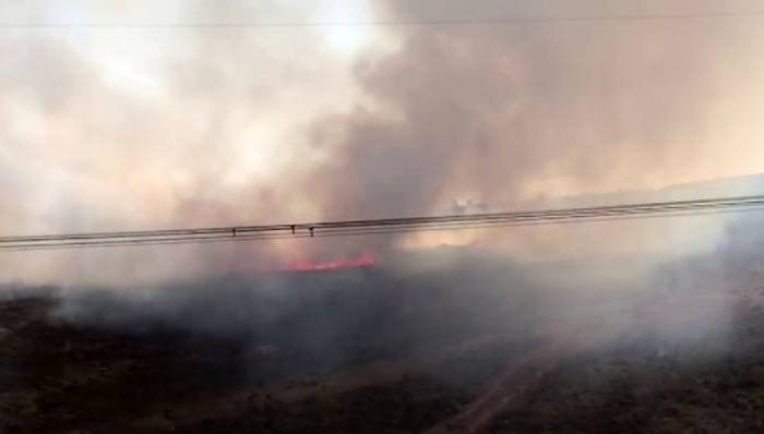 Sancaktepe’de Çıkan Ot Yangını Helikopter Müdahalesiyle Söndürüldü