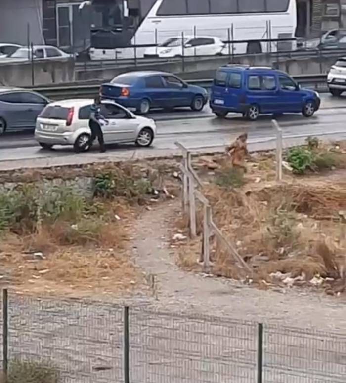 Tartıştığı Kadını Kemerle Darp Etti... O Anlar Kamerada