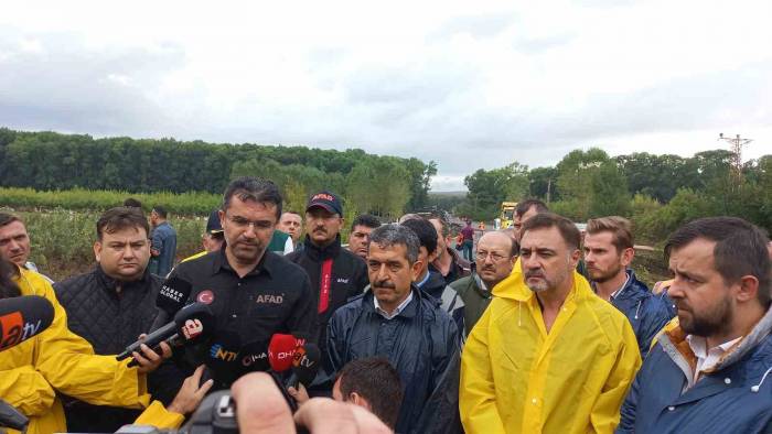 Afad Başkanı Sel Bölgesini İnceledi: Selin Vurduğu Bungalov Evler, Yerleşime Kapalı Alan Çıktı