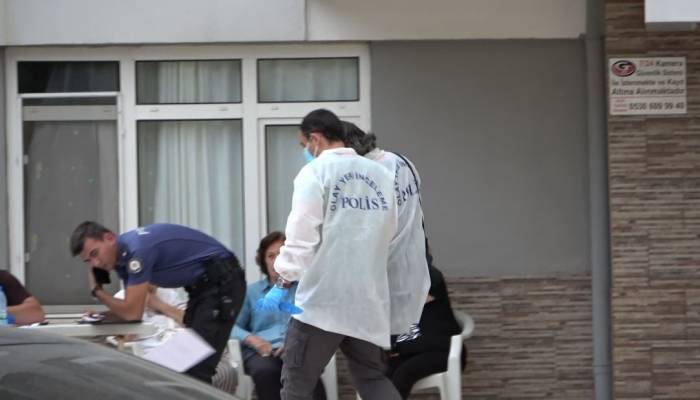 Yaşlı Adam Evinde Ölü Bulundu