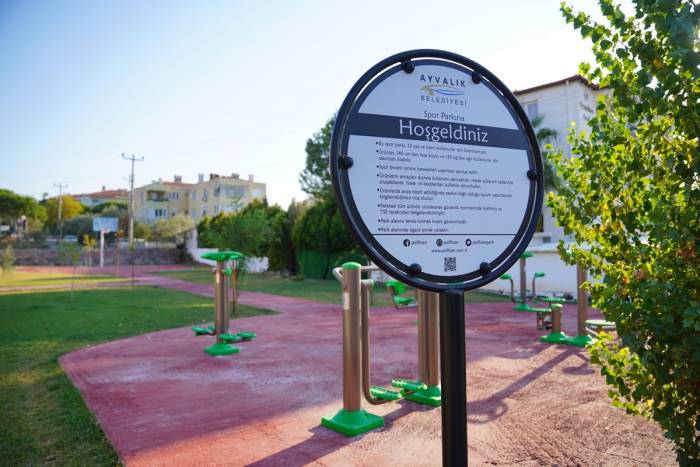 Ayvalık Belediyesi’nin Kazandırdığı Yeni Spor Parkı İlgi Odağı Oldu