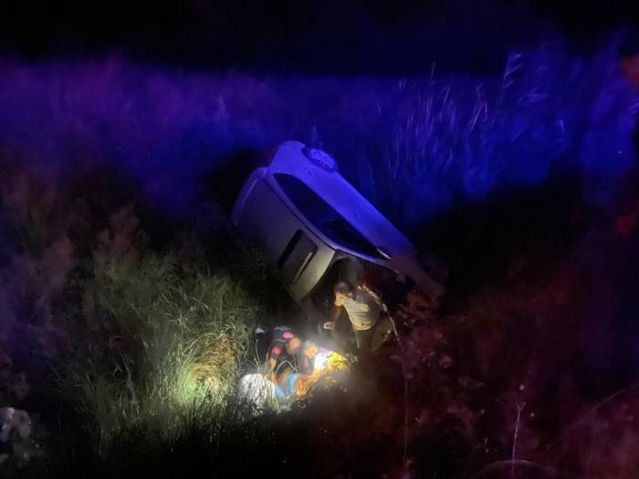 Bursa’da Tarlaya Uçan Otomobilde Can Pazarı: 1 Ölü 2 Yaralı