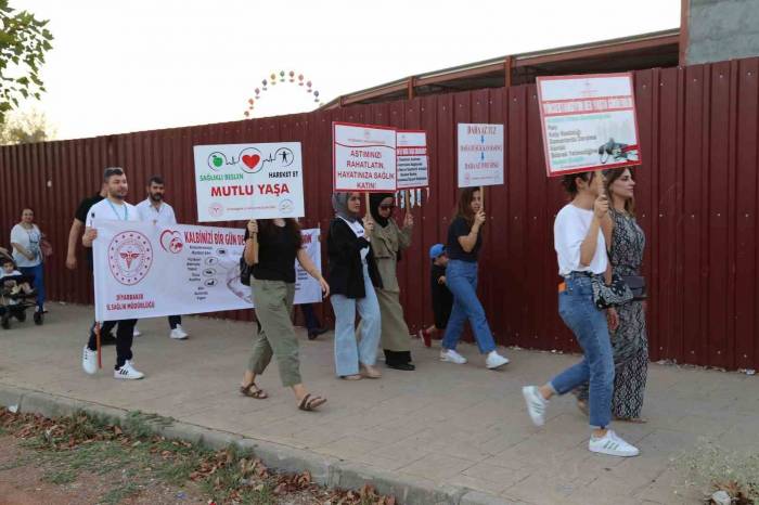 Diyarbakır’da Halk Sağlığı Haftası Nedeniyle Sağlık Yürüyüşü Düzenlendi