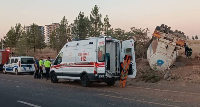 Beton Mikserinin Hafif Ticari Aracı Biçtiği Kazada Ölü Sayısı 3’e Yükseldi